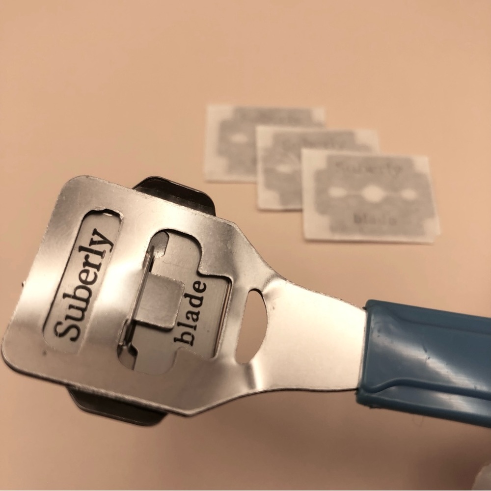 Callus Remover Kit - Picture 3 of 16